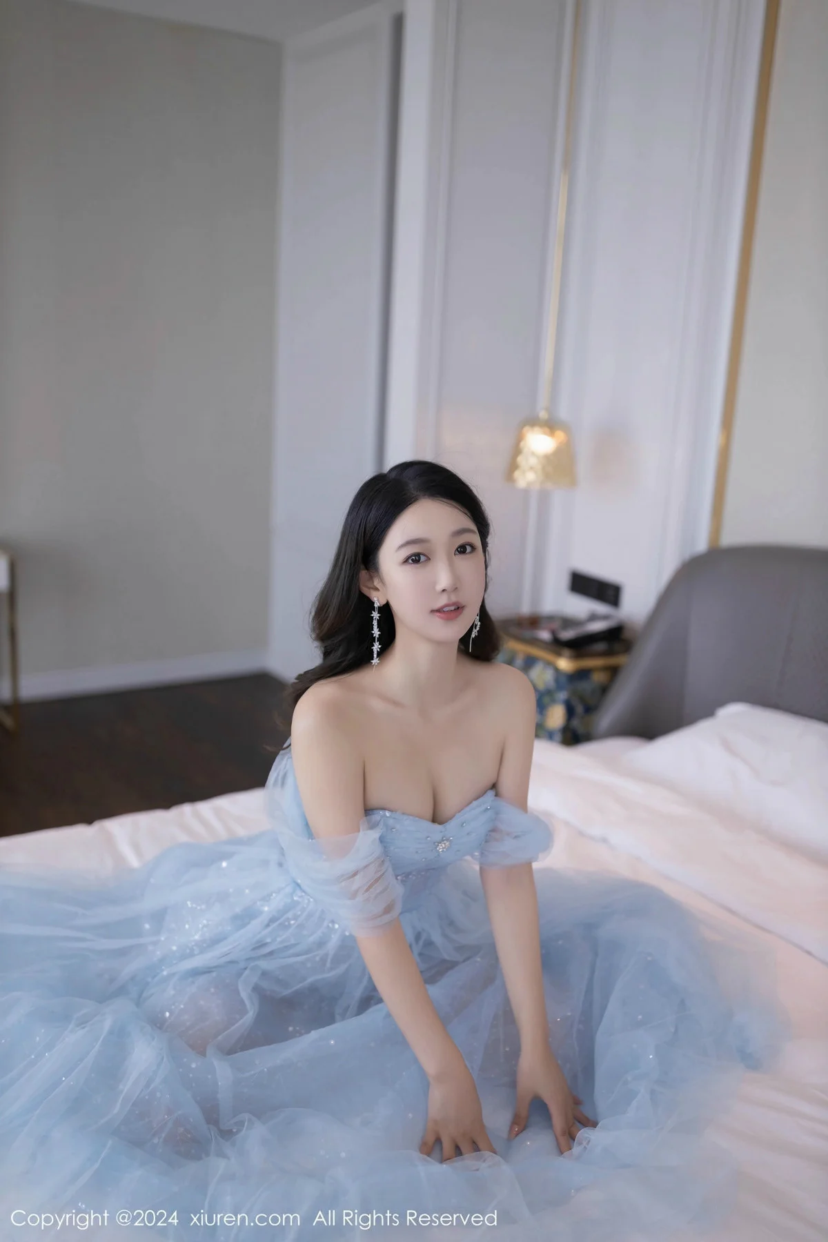 唐安琪性感淡蓝色薄纱礼裙露白色内衣秀曼妙身姿绝美写真 第 58 张