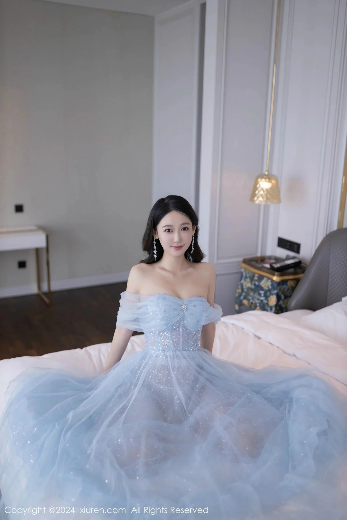 唐安琪性感淡蓝色薄纱礼裙露白色内衣秀曼妙身姿绝美写真 第 60 张