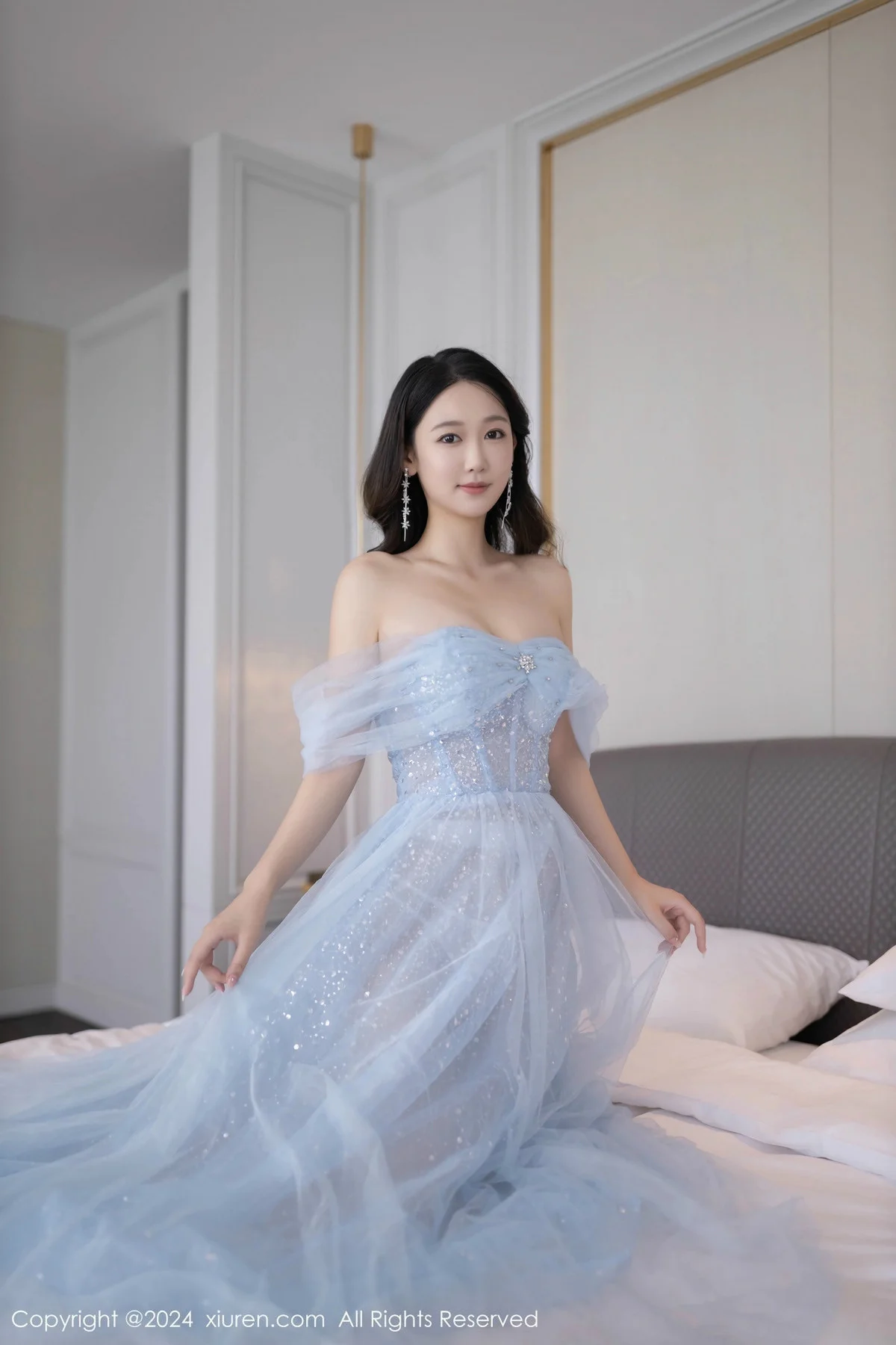 唐安琪性感淡蓝色薄纱礼裙露白色内衣秀曼妙身姿绝美写真 第 68 张