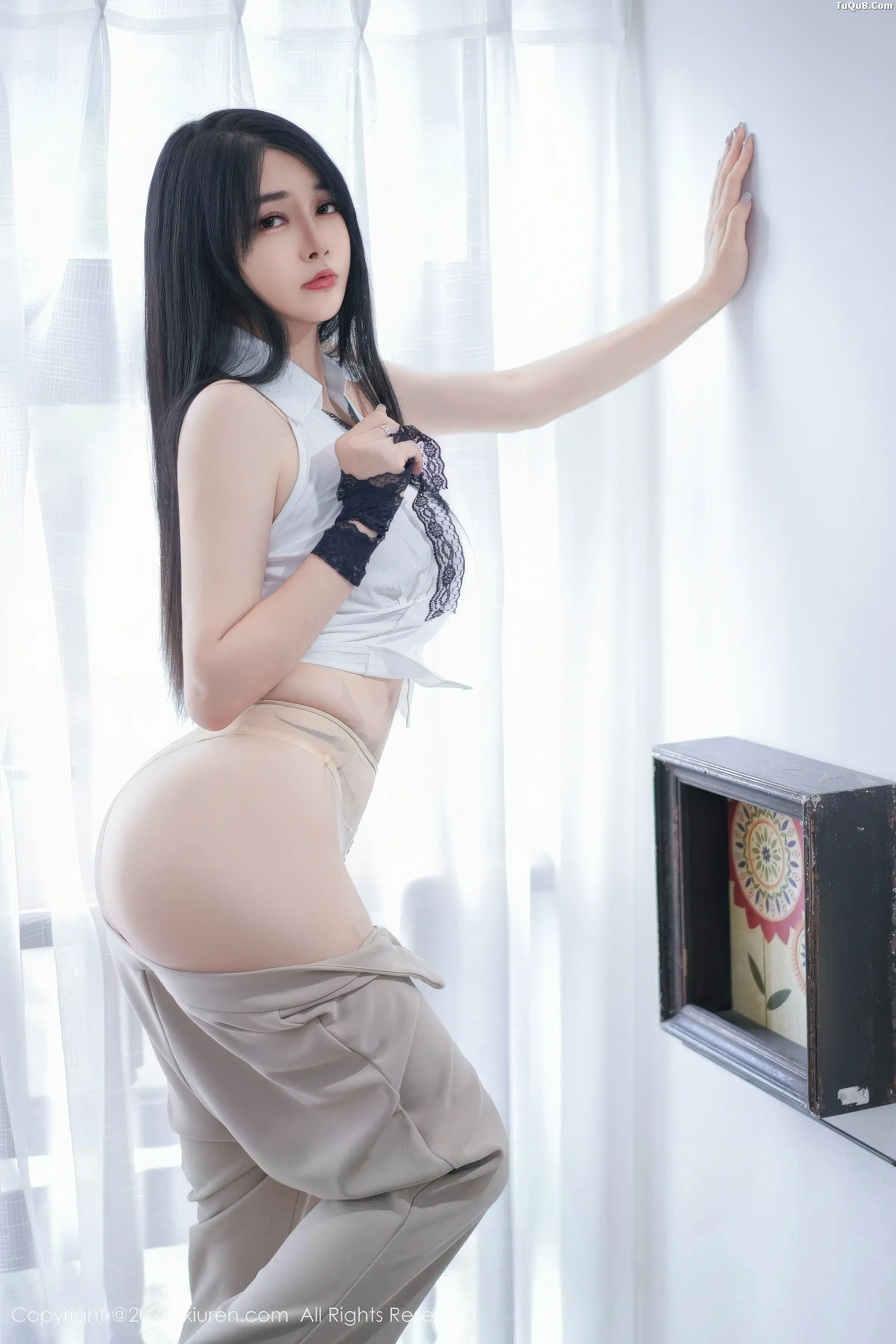 凯竹法师性感浅色内衣配超薄肉丝秀丰腴多姿身材绝美写真 第 22 张