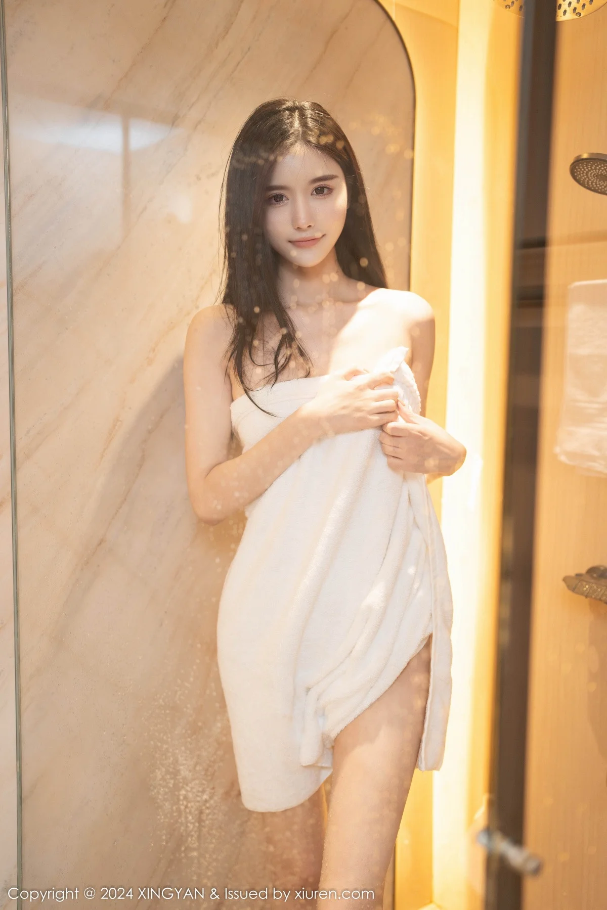 Erikaki性感灰色上衣配黑短裙露黑色内衣秀曼妙身姿迷人写真 第 138 张