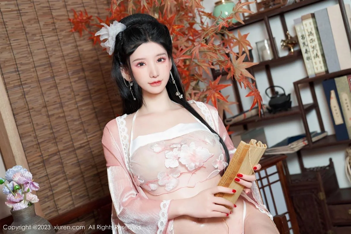 周于希Sally粉色古装服露性感布兜秀惹火身材撩人绝美写真 第 13 张