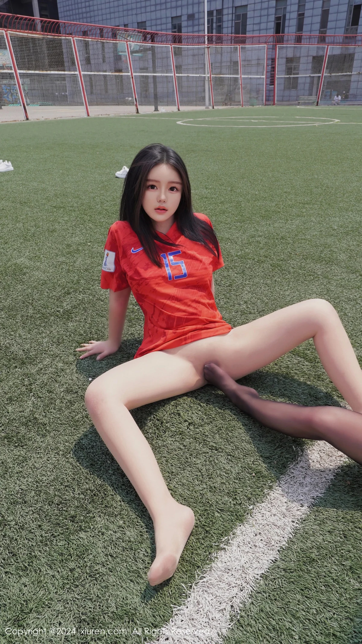 小薯条nienie足球场景性感红色足球服饰秀曼妙身姿绝美写真 第 101 张