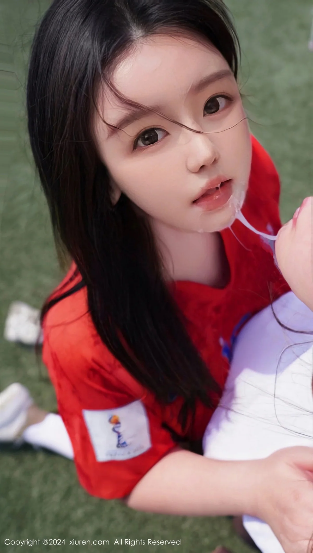 小薯条nienie足球场景性感红色足球服饰秀曼妙身姿绝美写真 第 167 张