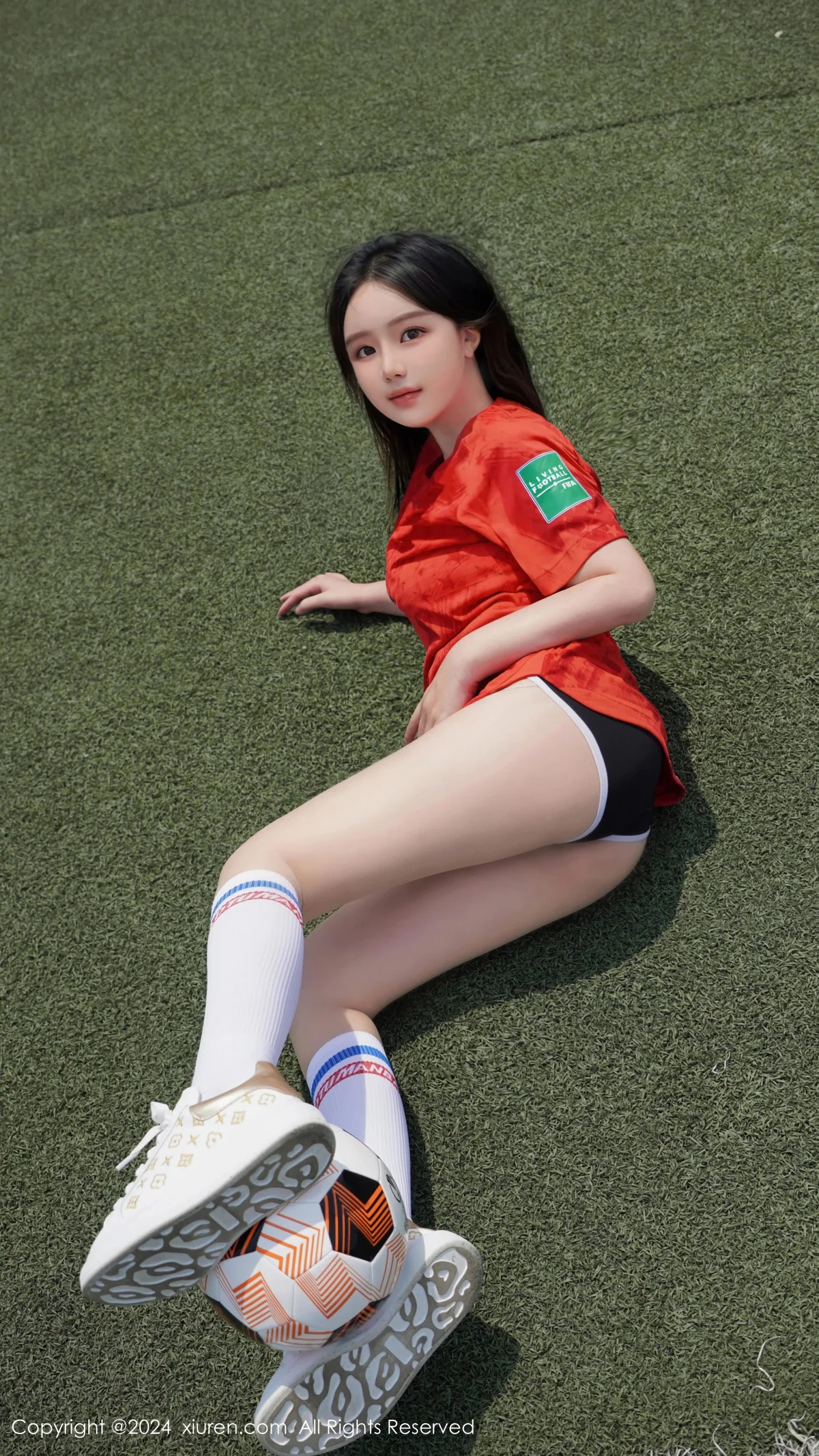 小薯条nienie足球场景性感红色足球服饰秀曼妙身姿绝美写真 第 39 张