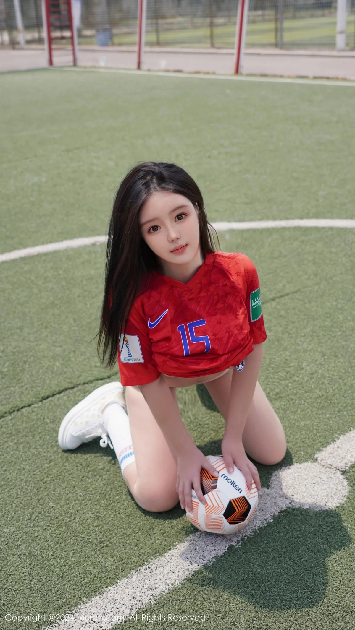 小薯条nienie足球场景性感红色足球服饰秀曼妙身姿绝美写真 第 54 张