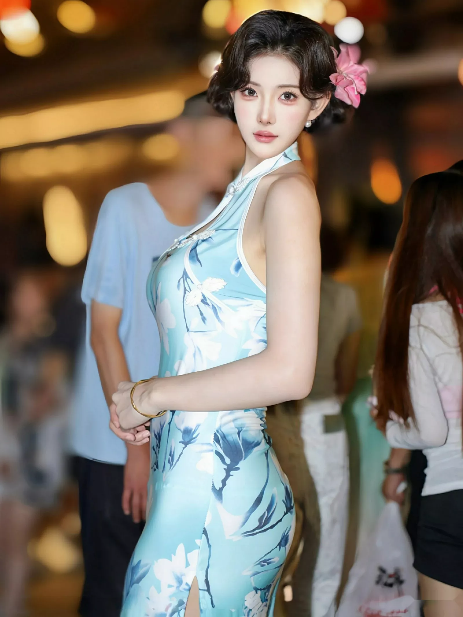 梨霜儿性感青色情趣旗袍配超薄肉丝秀凹凸身材完美绝美写真 第 9 张