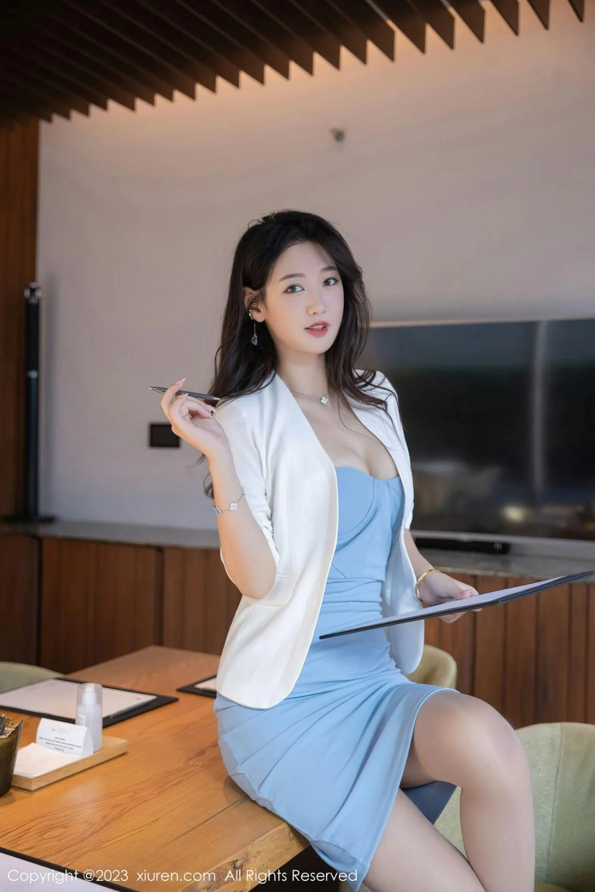 唐安琪性感OL职业装配超薄肉丝秀曼妙身姿迷人绝美写真 第 5 张