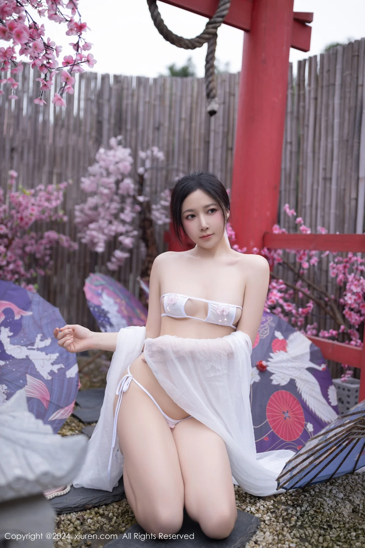鱼子酱Fish性感白色轻透连衣裙露白色情趣内衣迷人绝美写真 第 65 张