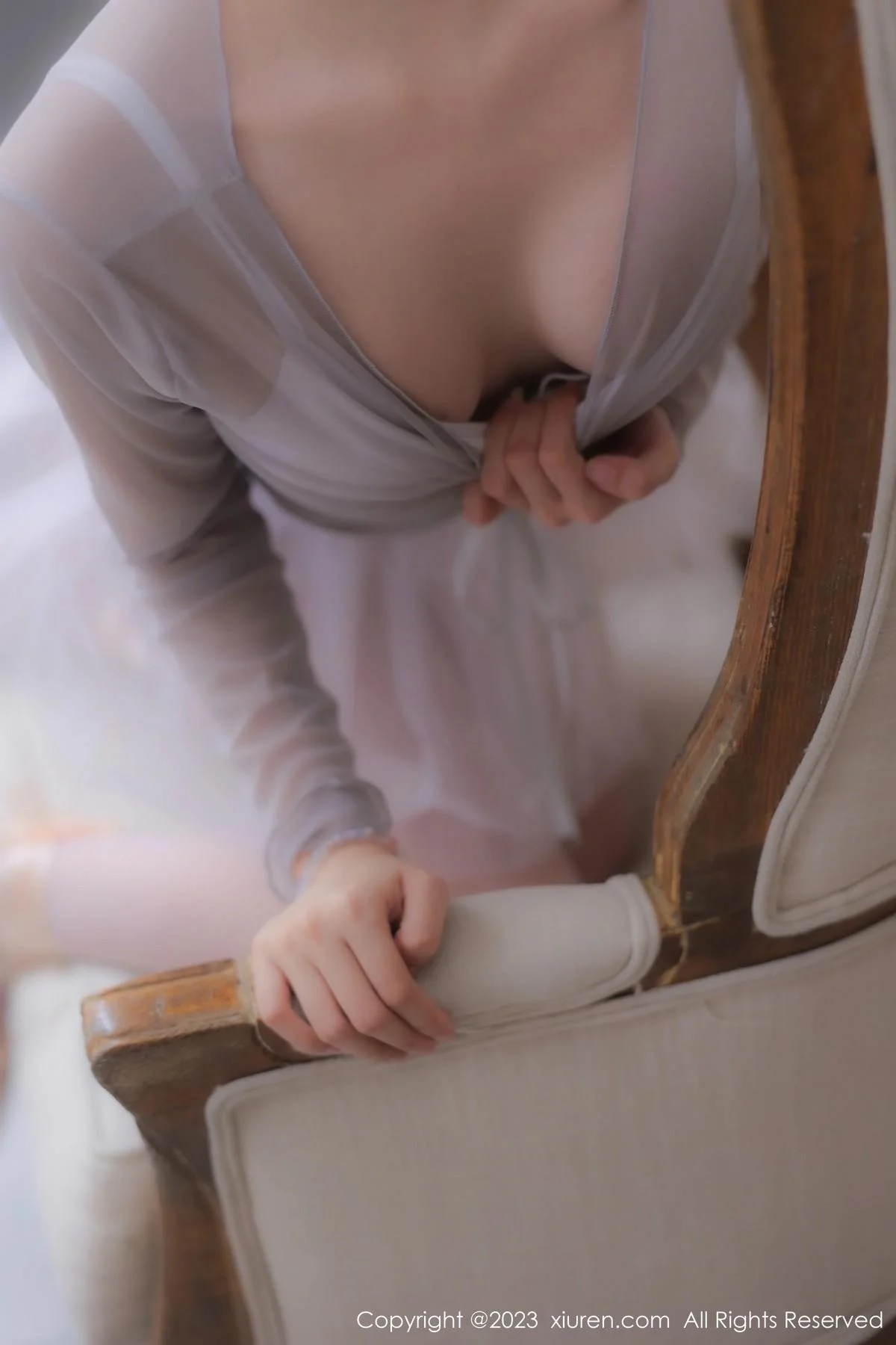 谢小蒽性感淡灰色芭蕾舞裙配白色丝袜秀曼妙身姿绝美写真 第 43 张