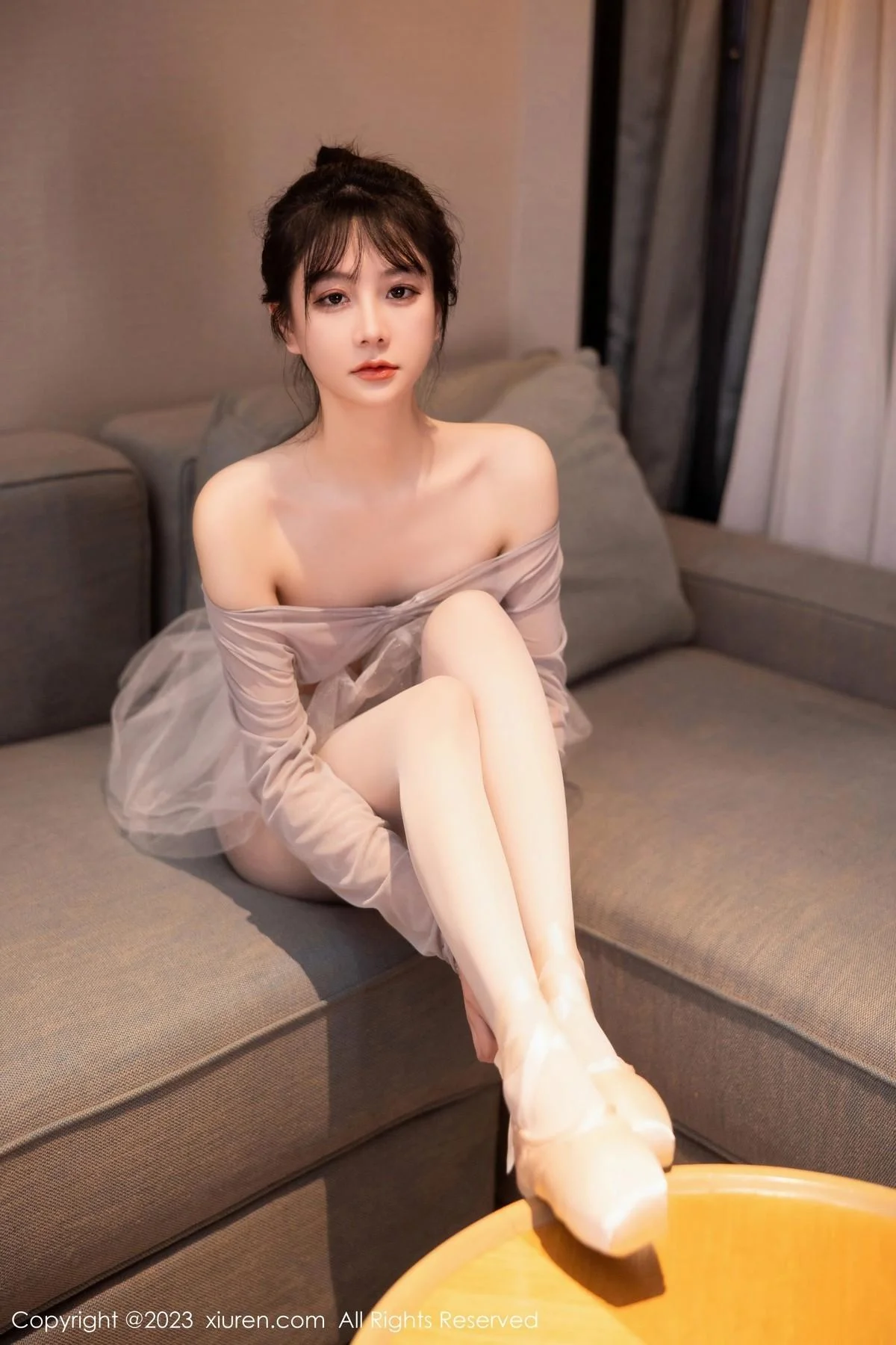 谢小蒽性感淡灰色芭蕾舞裙配白色丝袜秀曼妙身姿绝美写真 第 63 张