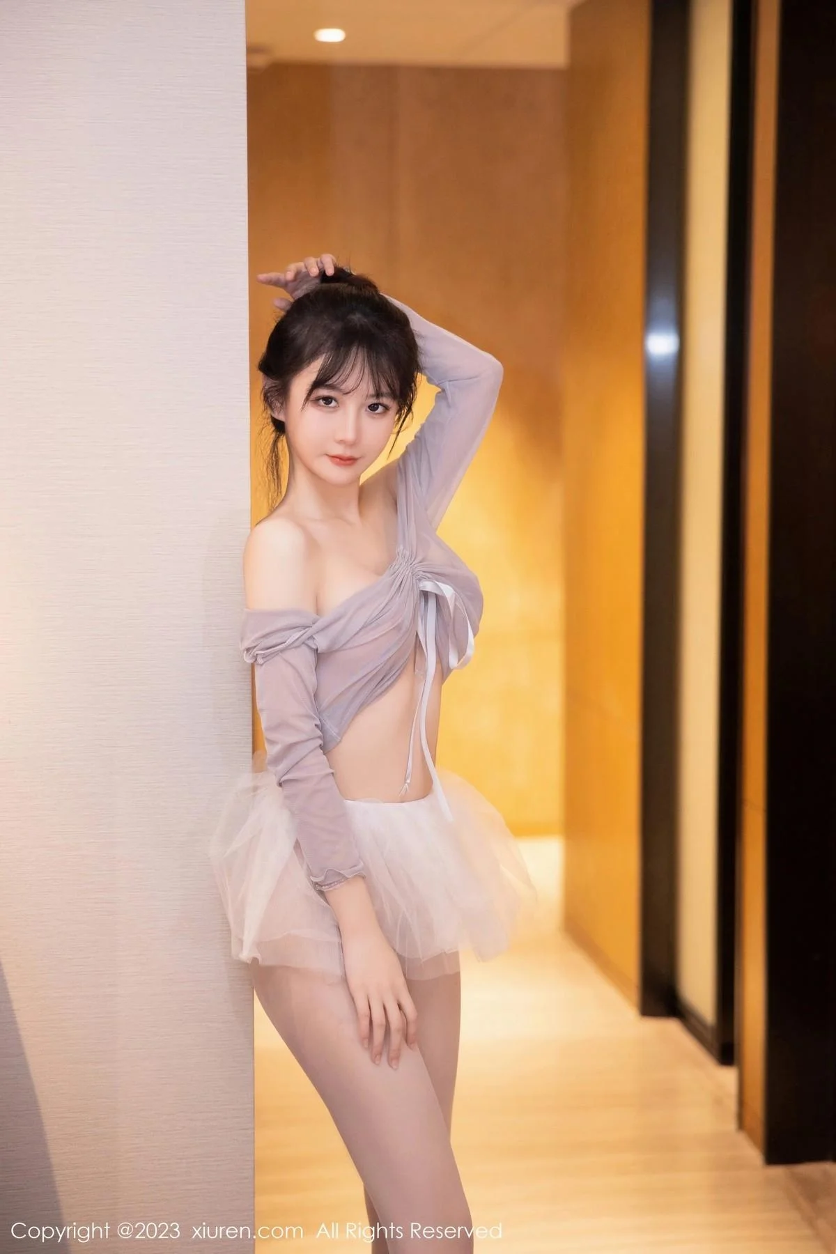 谢小蒽性感淡灰色芭蕾舞裙配白色丝袜秀曼妙身姿绝美写真 第 73 张