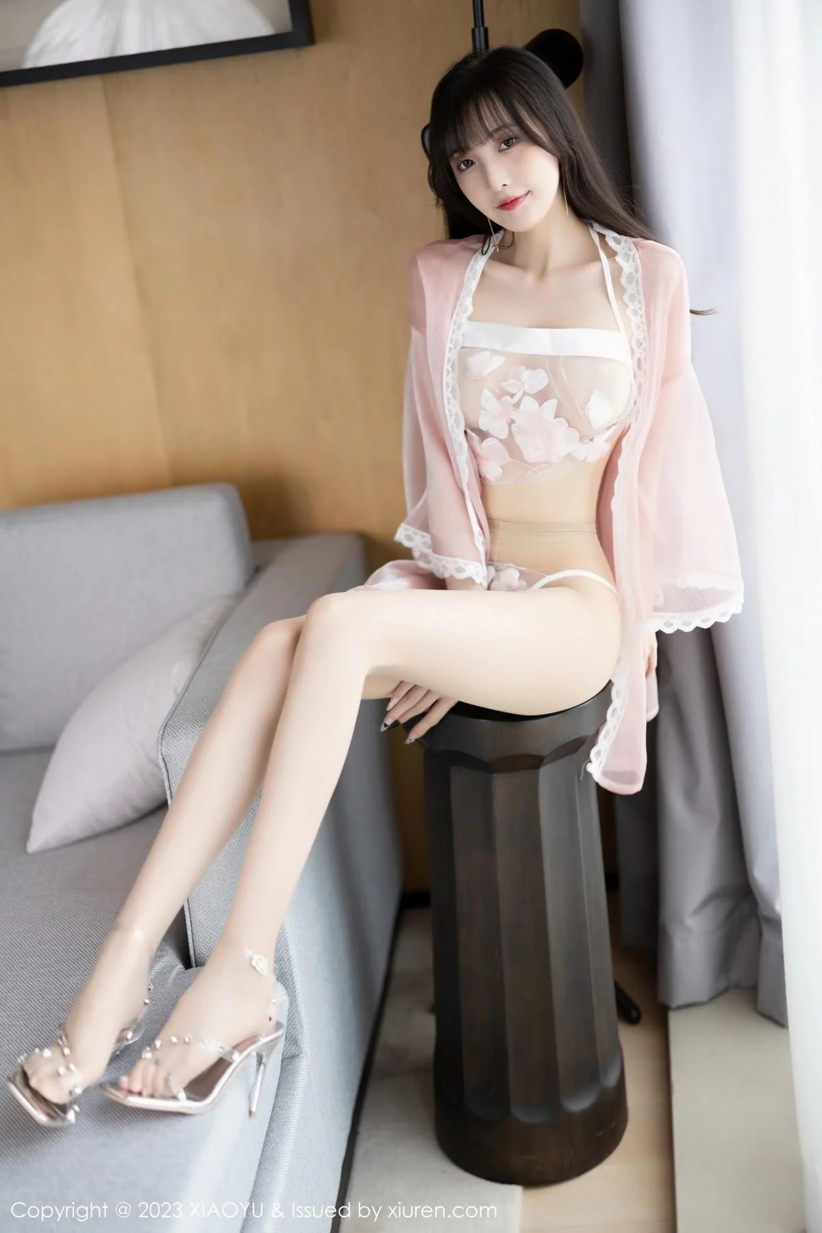 林星阑浅色上衣配黑短裙+粉色蕾丝内衣秀曼妙身姿绝美写真 第 126 张