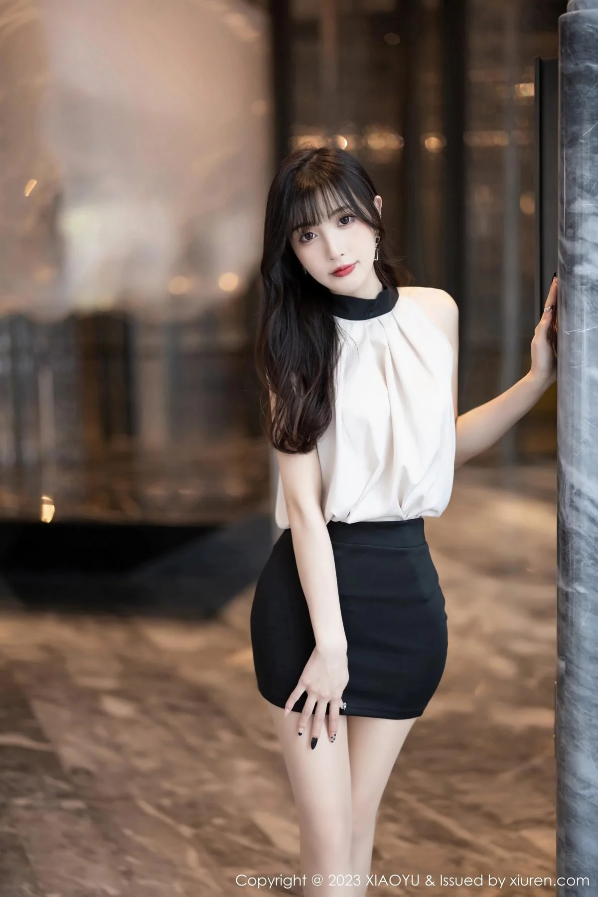 林星阑浅色上衣配黑短裙+粉色蕾丝内衣秀曼妙身姿绝美写真 第 38 张