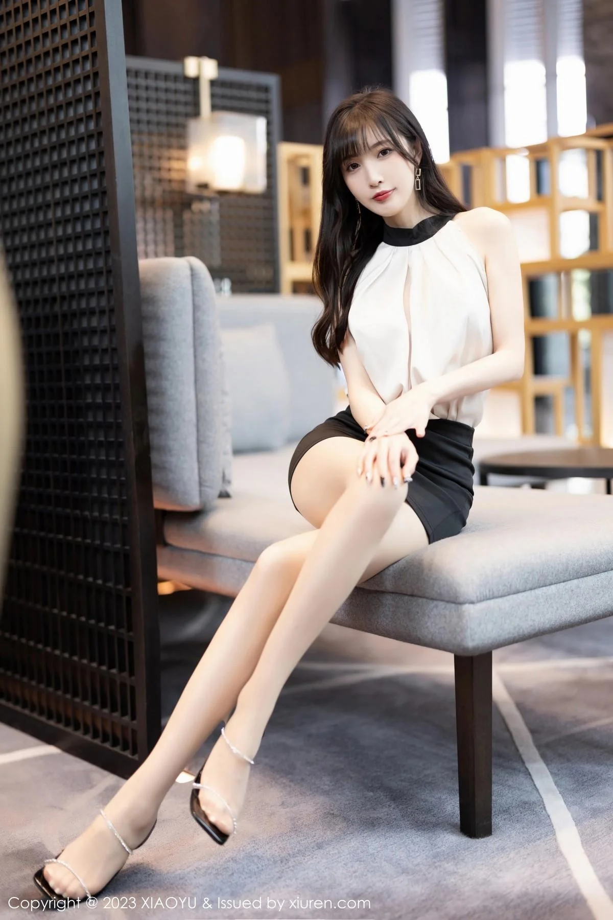 林星阑浅色上衣配黑短裙+粉色蕾丝内衣秀曼妙身姿绝美写真 第 75 张