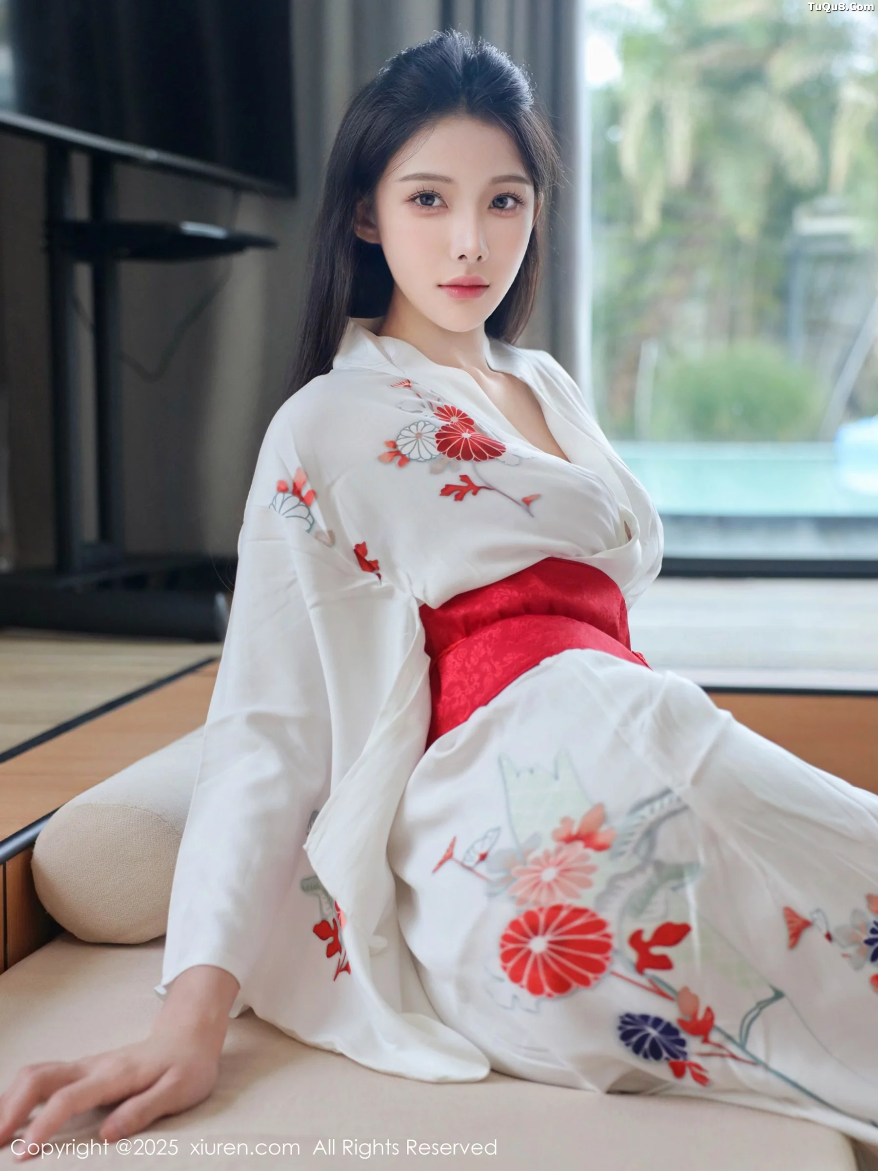 梨霜儿性感粉色蕾丝内衣配粉色丝袜秀丰腴身材迷人绝美写真 第 13 张