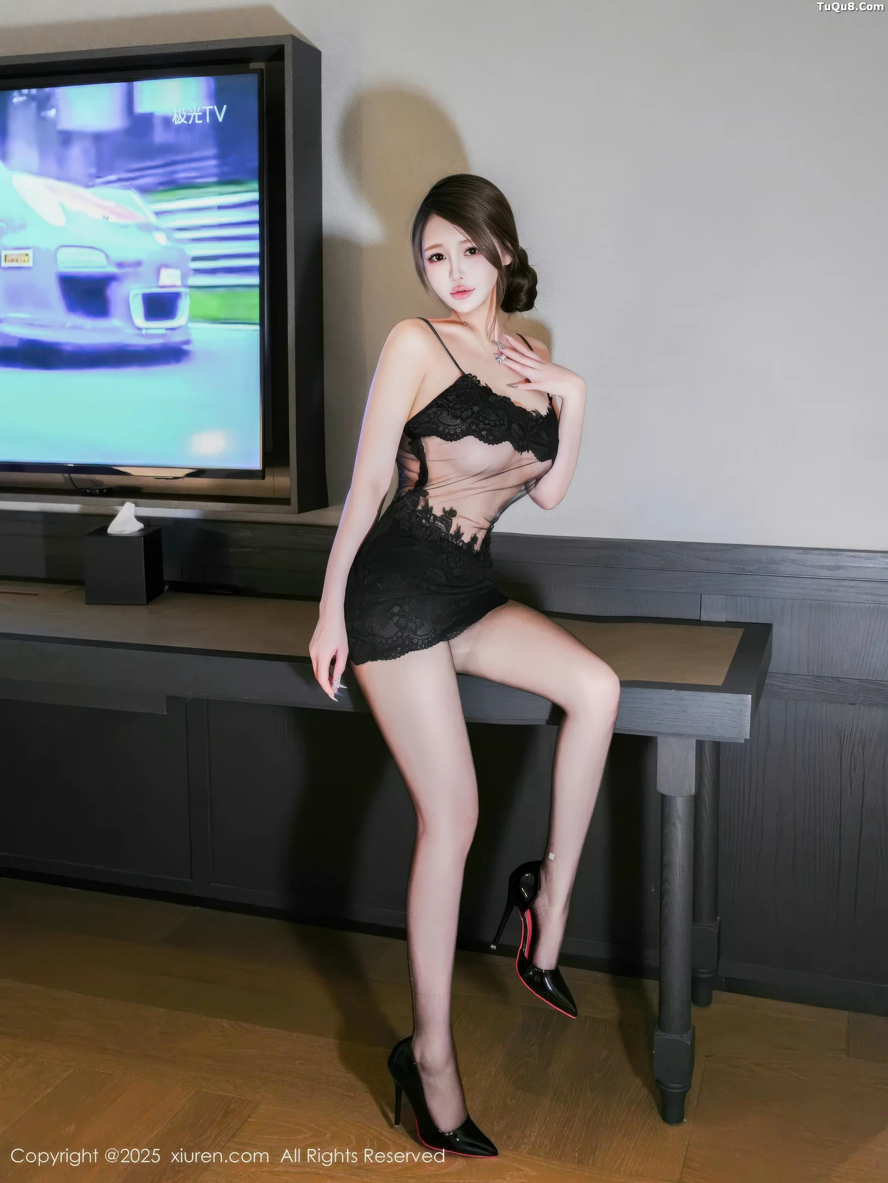 甜妮性感黑色情趣内衣配超薄黑丝秀丰腴身姿迷人绝美写真 第 9 张