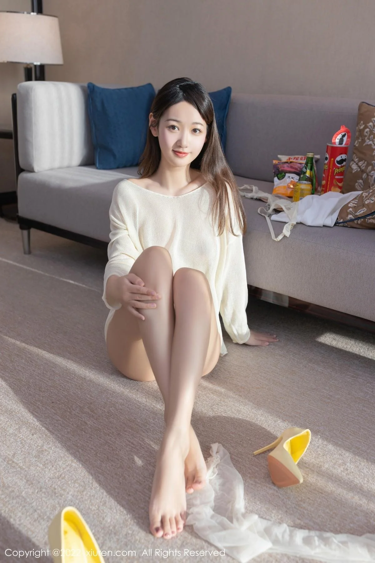 唐安琪珠三角旅拍脱白色清透上衣露蕾丝内衣撩人绝美写真 第 29 张