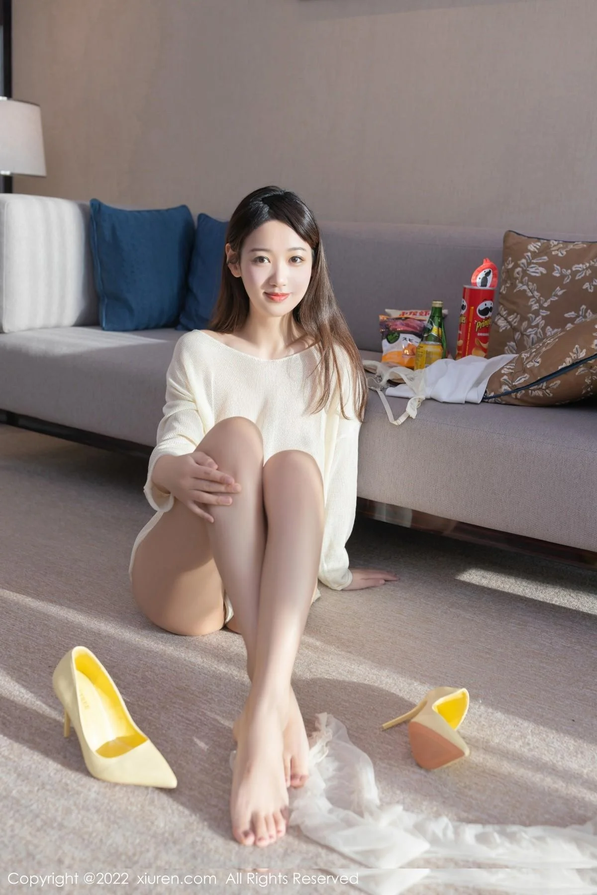 唐安琪珠三角旅拍脱白色清透上衣露蕾丝内衣撩人绝美写真 第 73 张