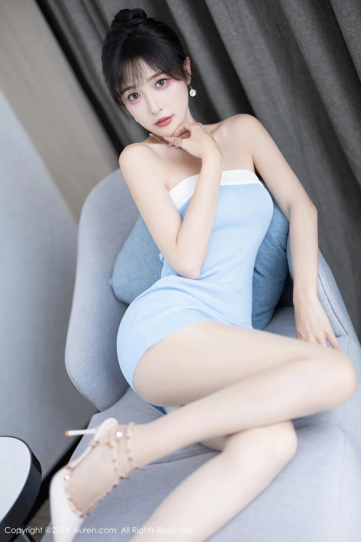 林星阑情趣修女服+蓝色服饰配超薄白丝秀曼妙身姿绝美写真 第 17 张