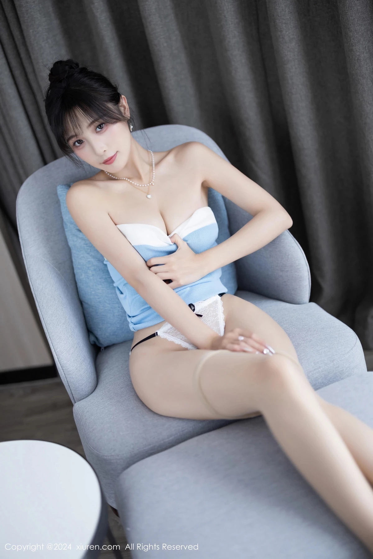 林星阑情趣修女服+蓝色服饰配超薄白丝秀曼妙身姿绝美写真 第 34 张