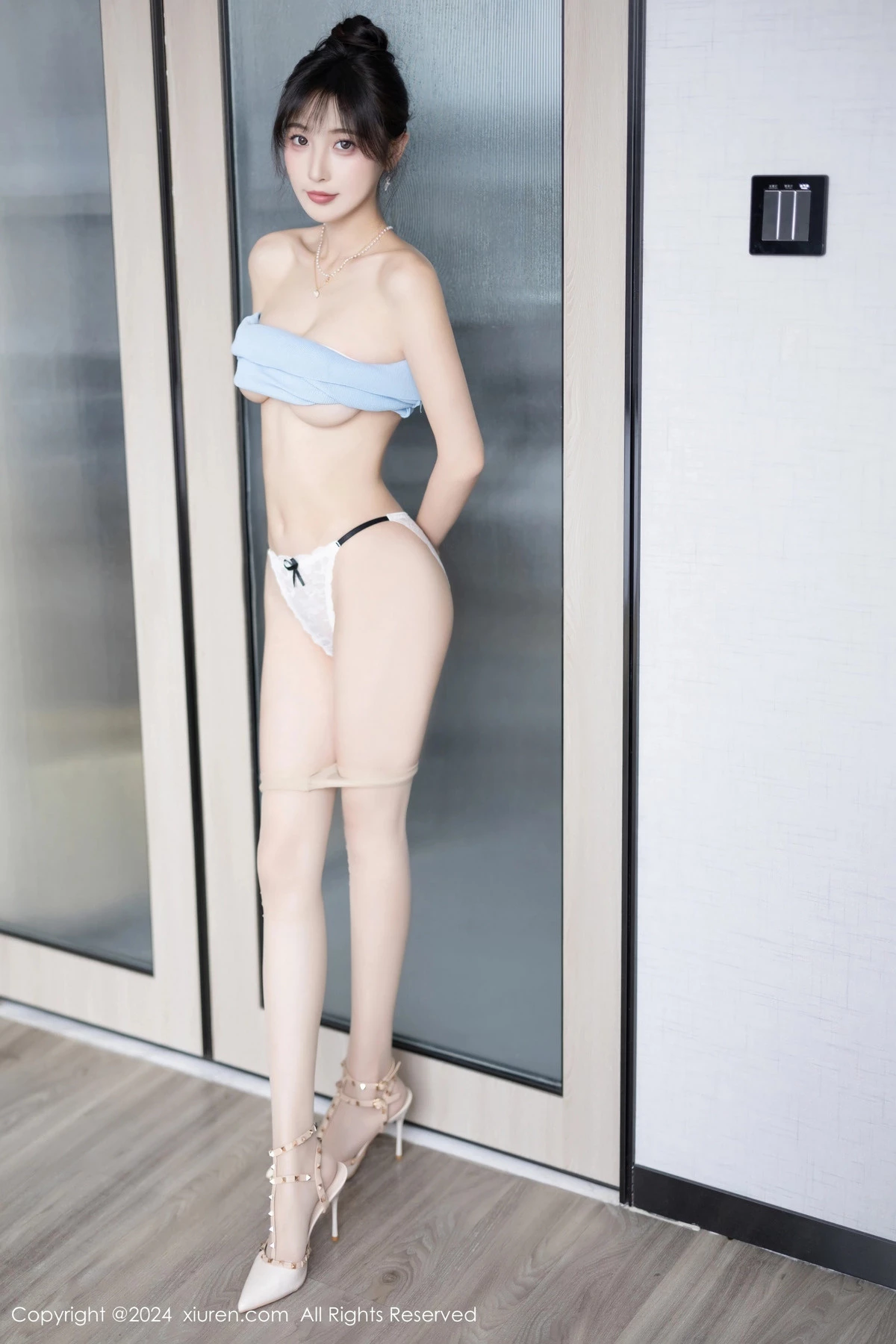 林星阑情趣修女服+蓝色服饰配超薄白丝秀曼妙身姿绝美写真 第 41 张