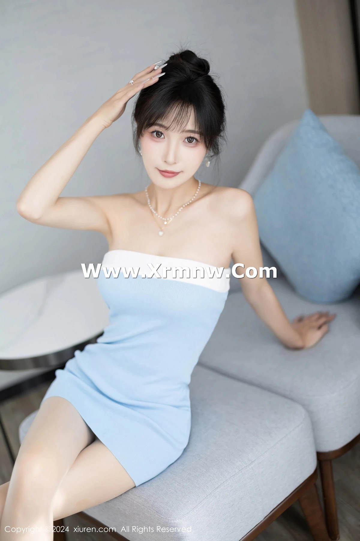林星阑情趣修女服+蓝色服饰配超薄白丝秀曼妙身姿绝美写真 第 8 张