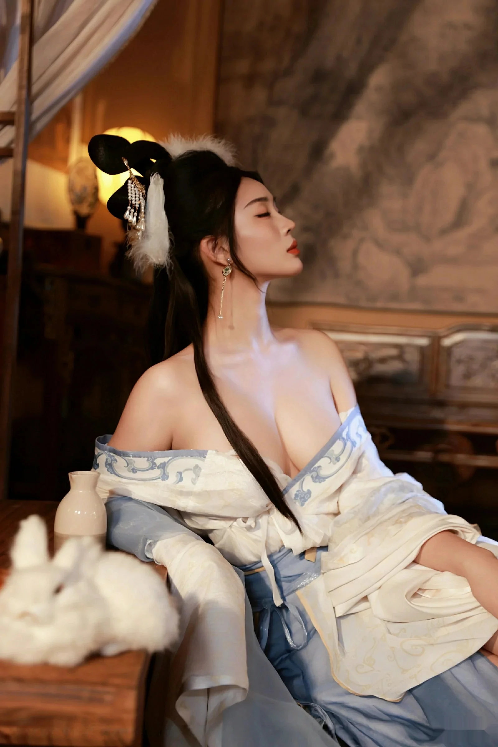 南乔中秋主题性感汉服装扮配超薄肉丝秀白嫩肌肤绝美写真 第 38 张