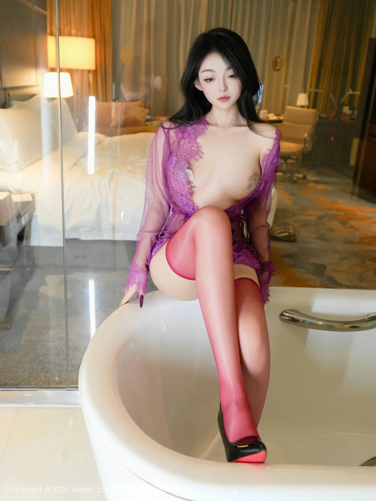 白琮瑗性感紫色情趣薄纱配红色丝袜秀曼妙身姿绝美写真 第 32 张