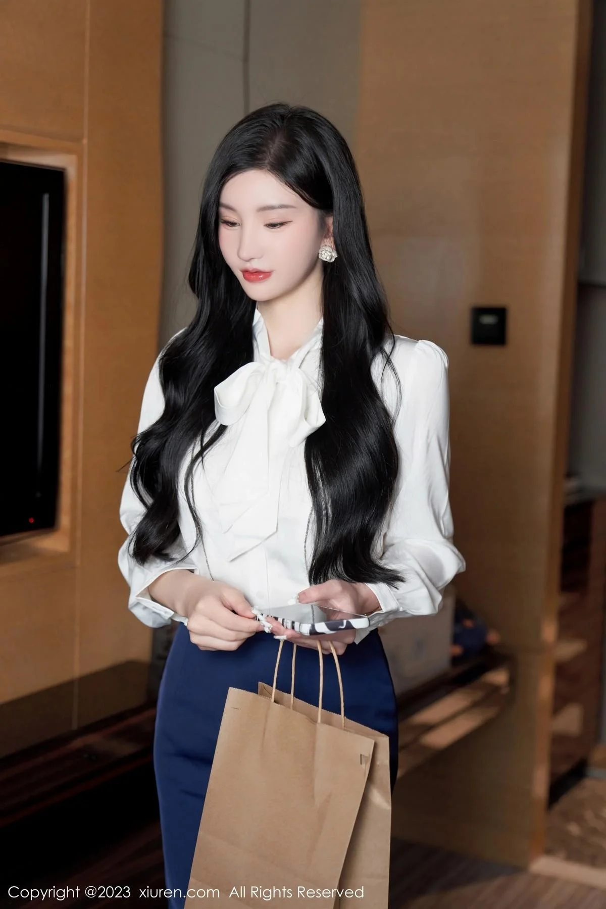 周于希Sally办公室秘密主题性感内衣配超薄黑丝极致魅惑写真 第 13 张
