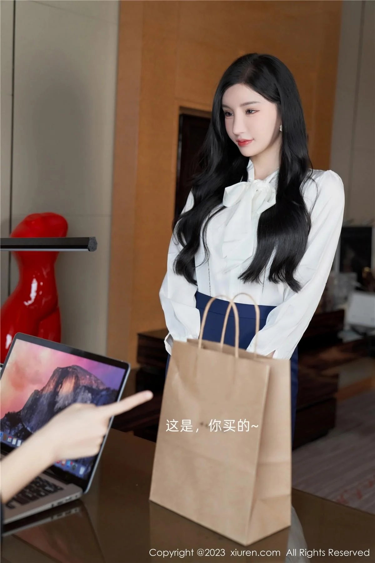 周于希Sally办公室秘密主题性感内衣配超薄黑丝极致魅惑写真 第 16 张