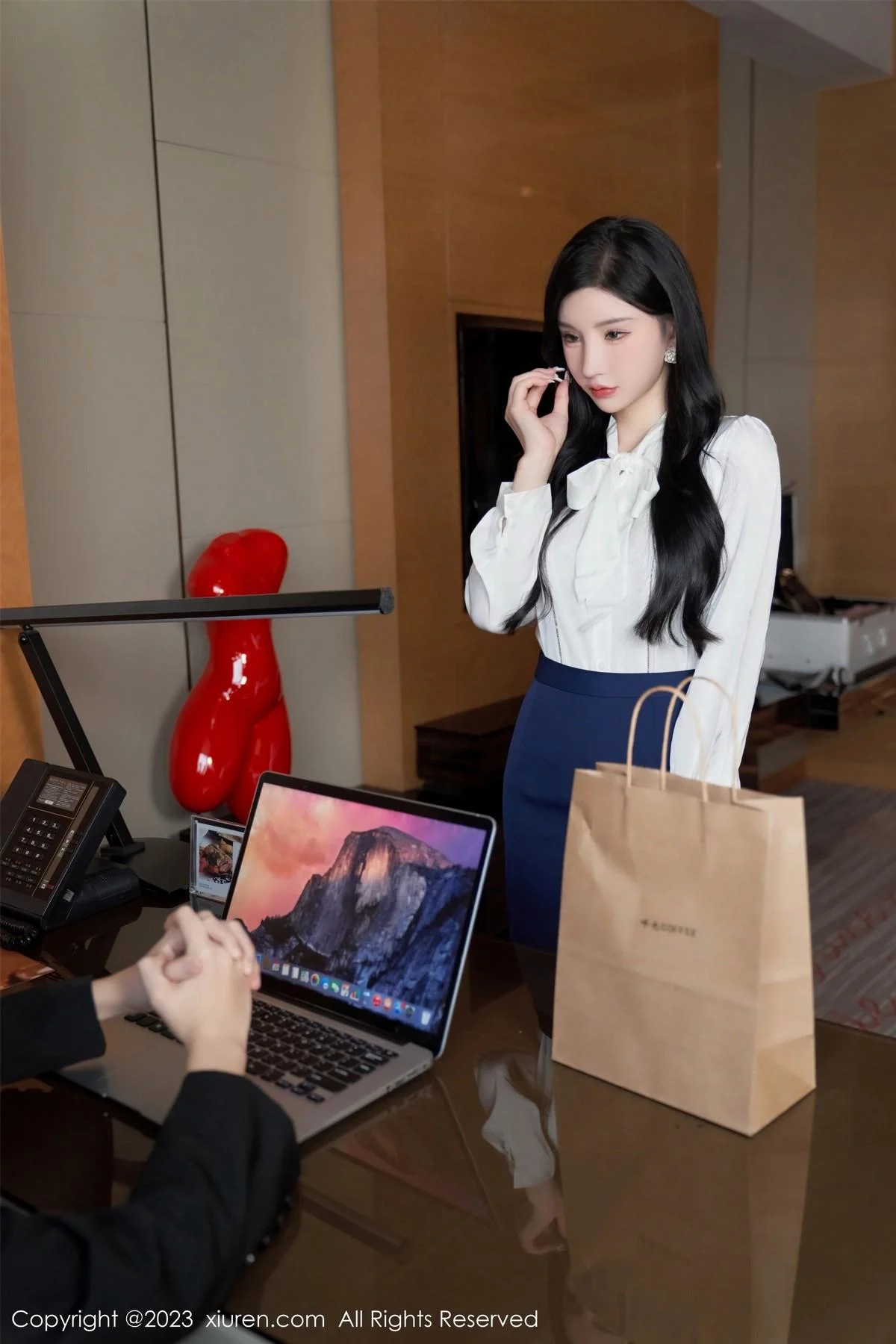 周于希Sally办公室秘密主题性感内衣配超薄黑丝极致魅惑写真 第 20 张