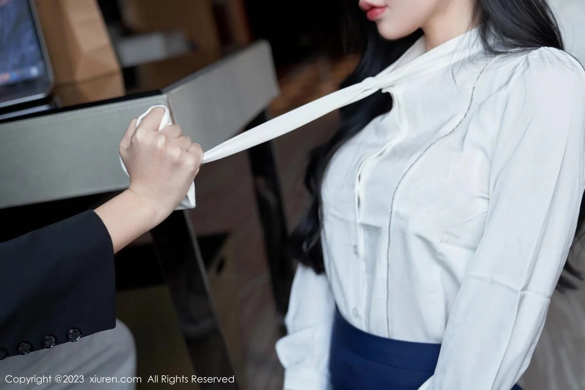 周于希Sally办公室秘密主题性感内衣配超薄黑丝极致魅惑写真 第 25 张