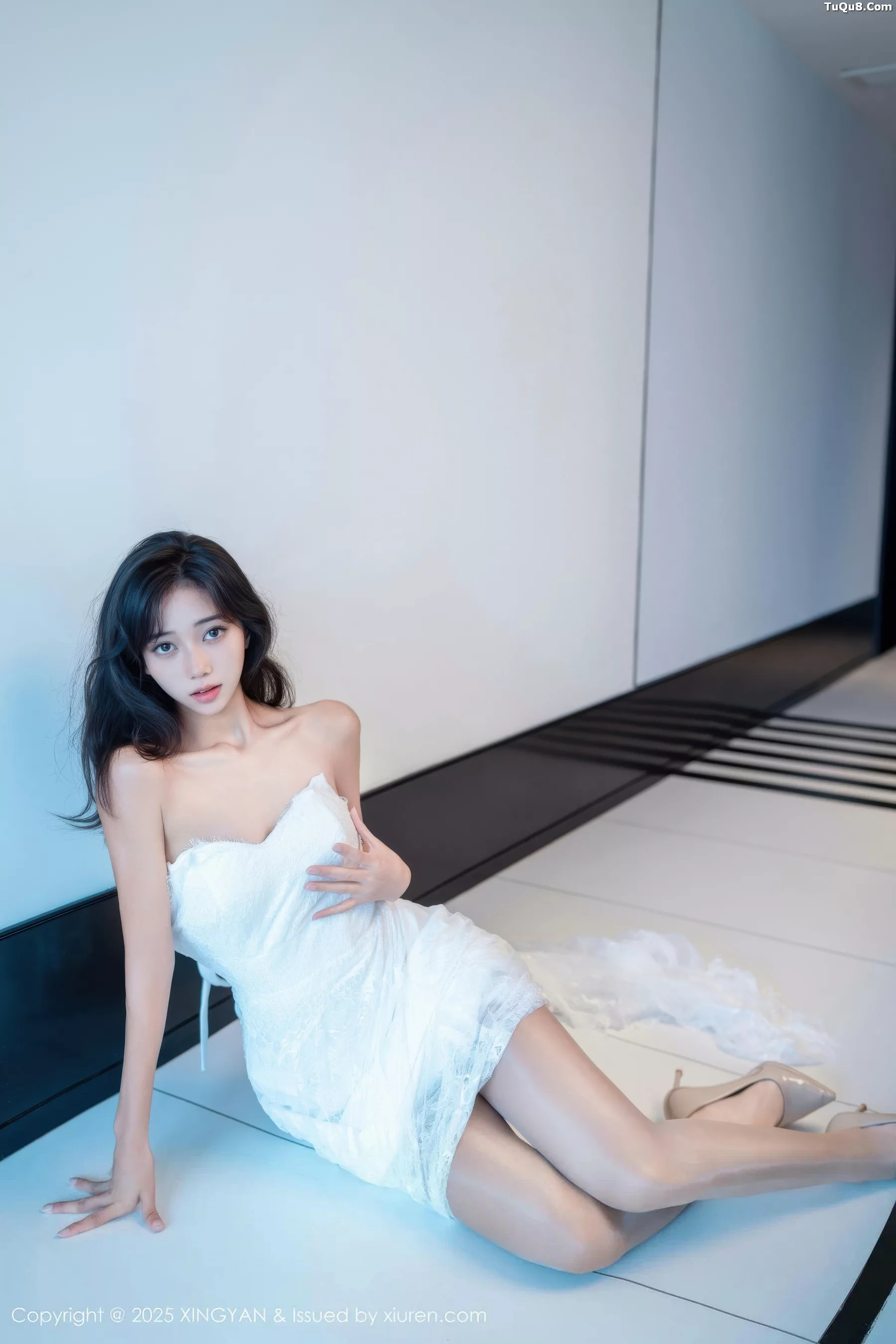 时安安性感白色连衣裙配超薄白丝秀柔美身材迷人绝美写真 第 24 张