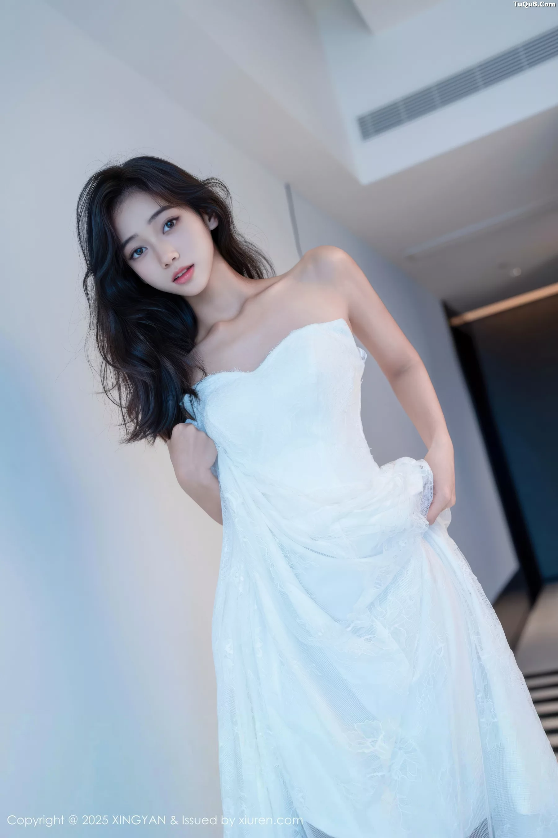 时安安性感白色连衣裙配超薄白丝秀柔美身材迷人绝美写真 第 3 张