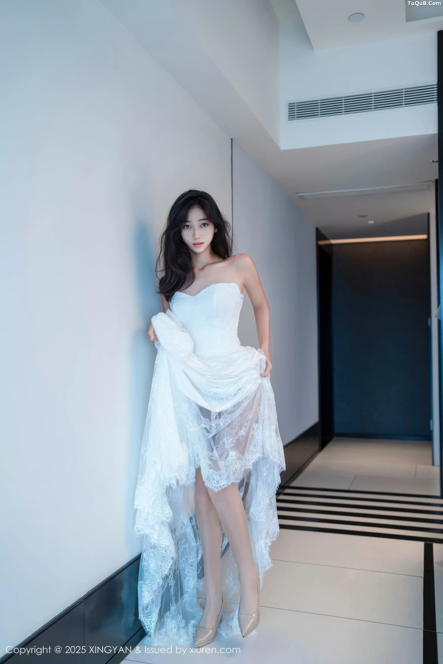 时安安性感白色连衣裙配超薄白丝秀柔美身材迷人绝美写真 第 5 张