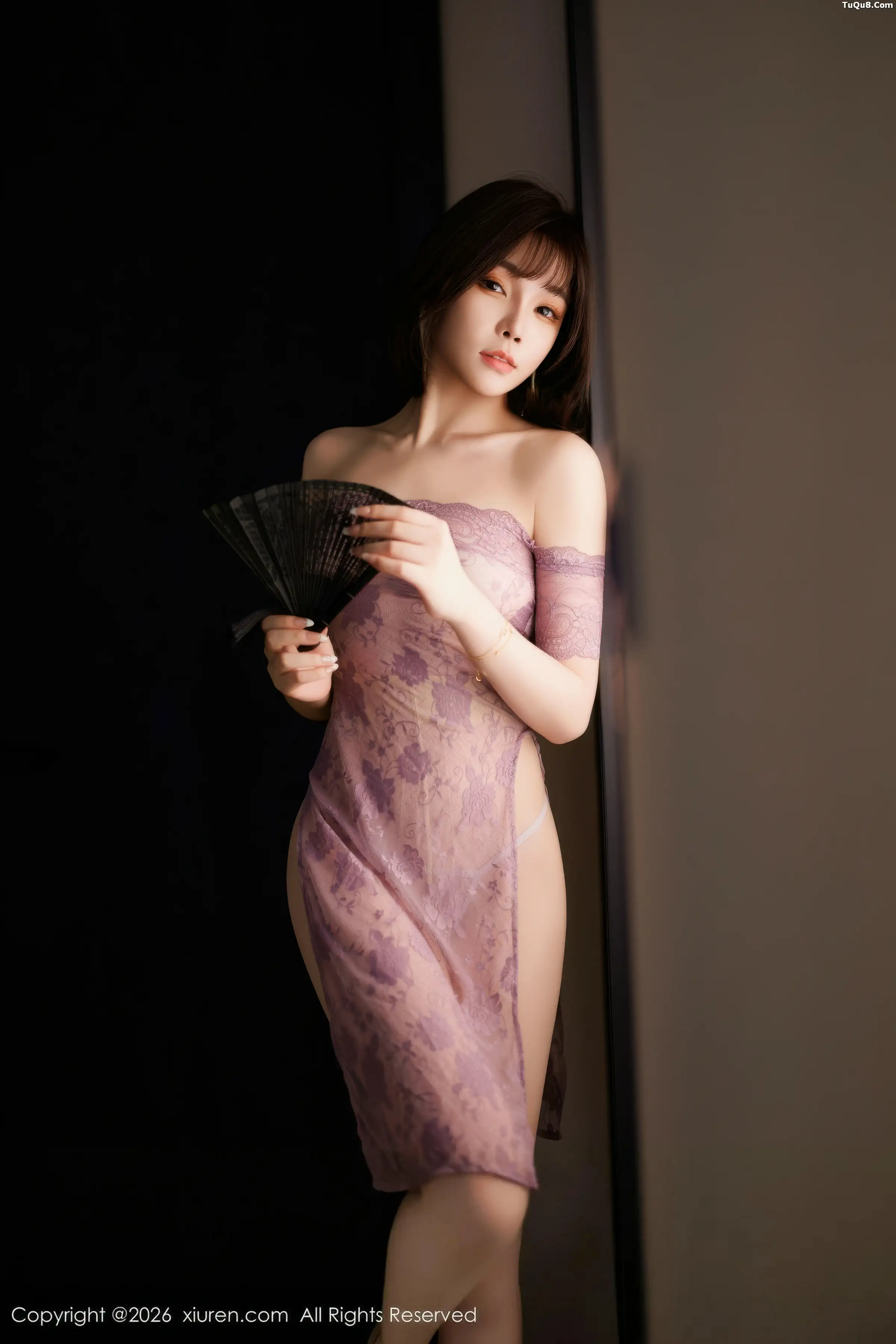 莉芝荔枝性感紫色情趣服饰配超薄肉丝秀完美身材绝美写真 第 8 张