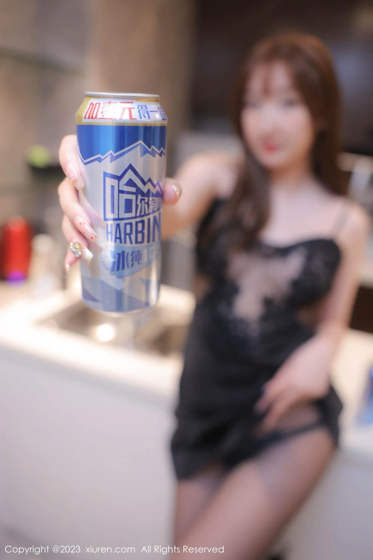 江真真私房浴室性感黑色薄纱吊带短裙配超薄黑丝绝美写真 第 8 张