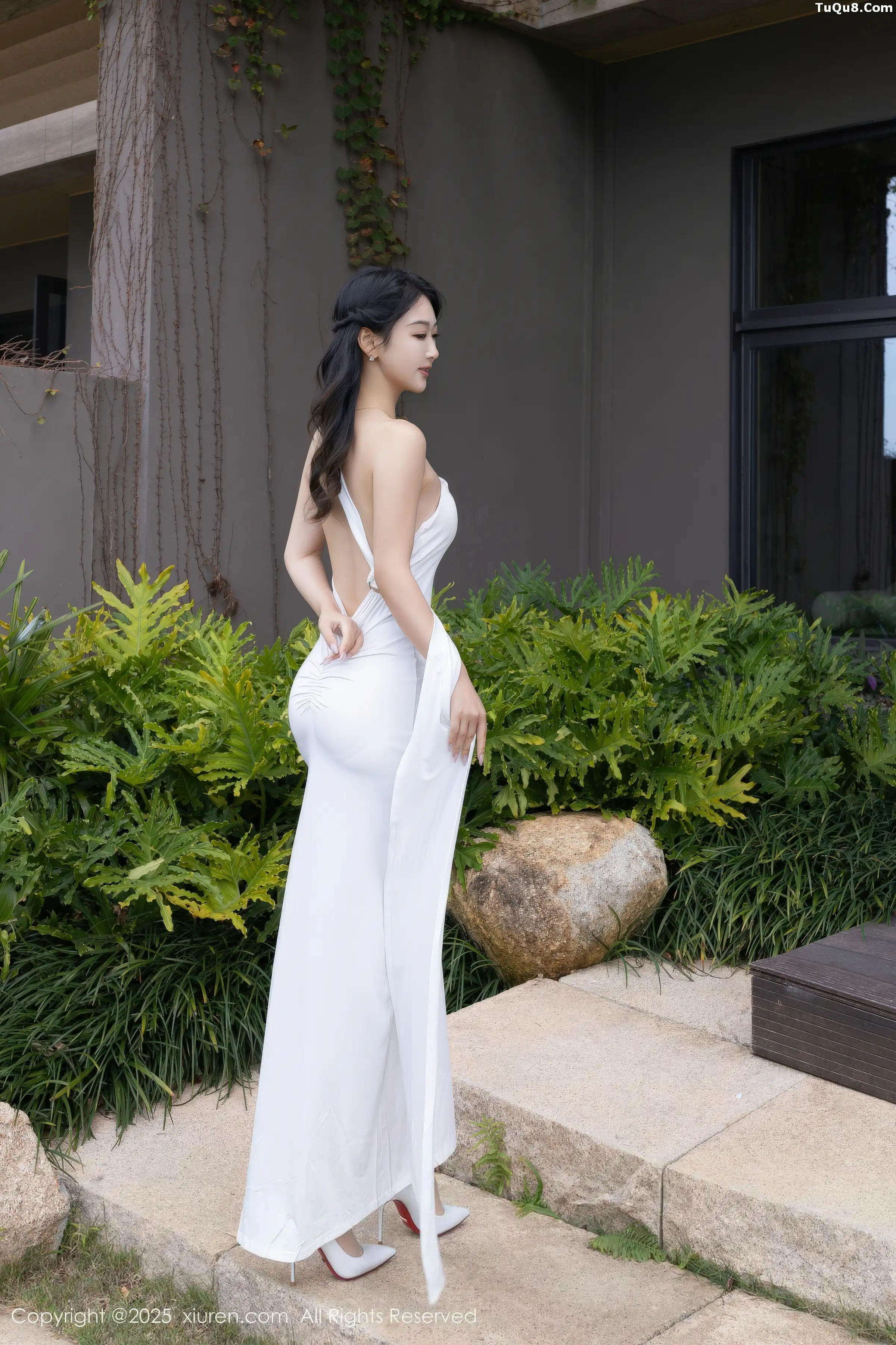 唐安琪性感白色长裙配超薄无内肉丝秀曼妙身姿撩人绝美写真 第 11 张