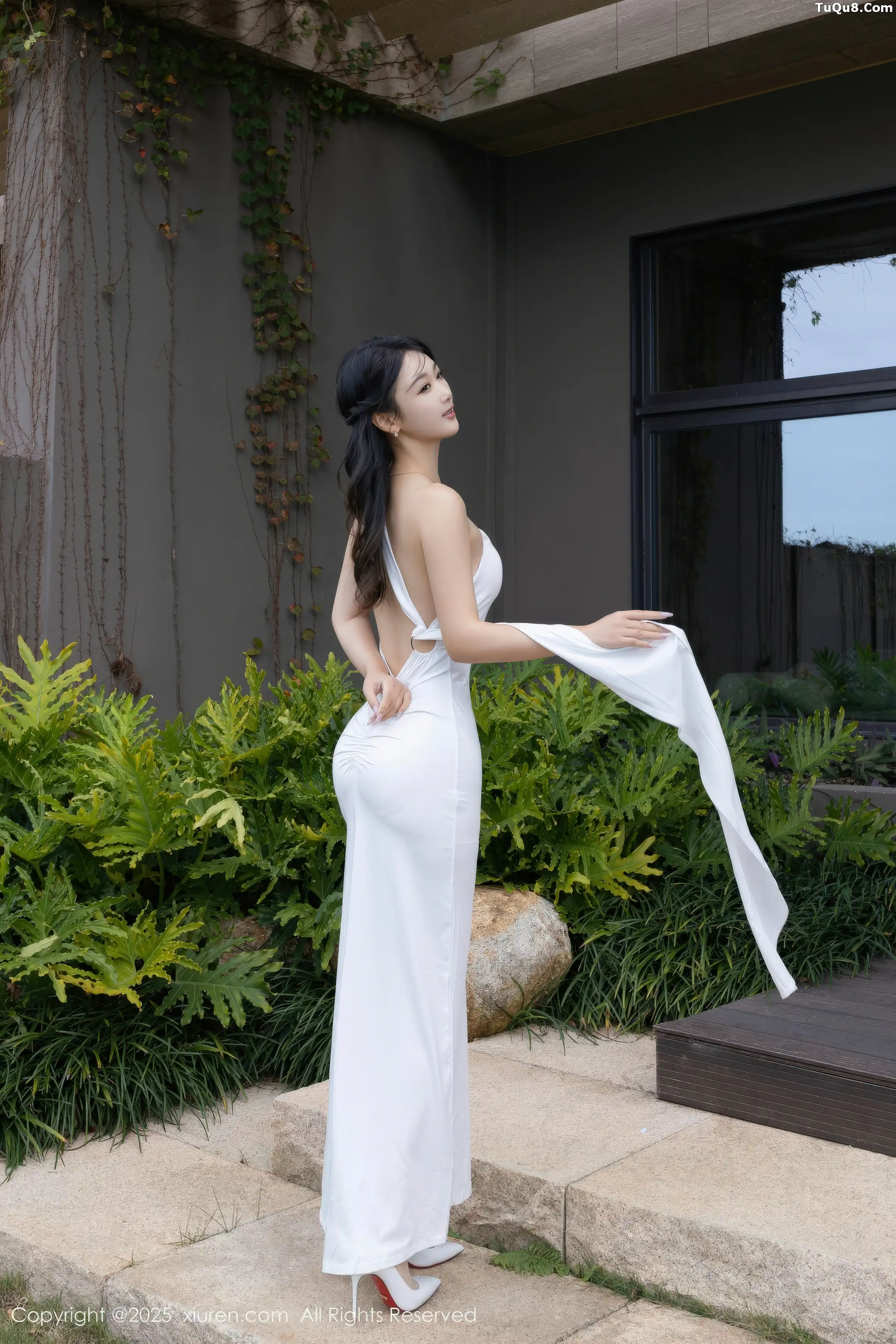唐安琪性感白色长裙配超薄无内肉丝秀曼妙身姿撩人绝美写真 第 20 张