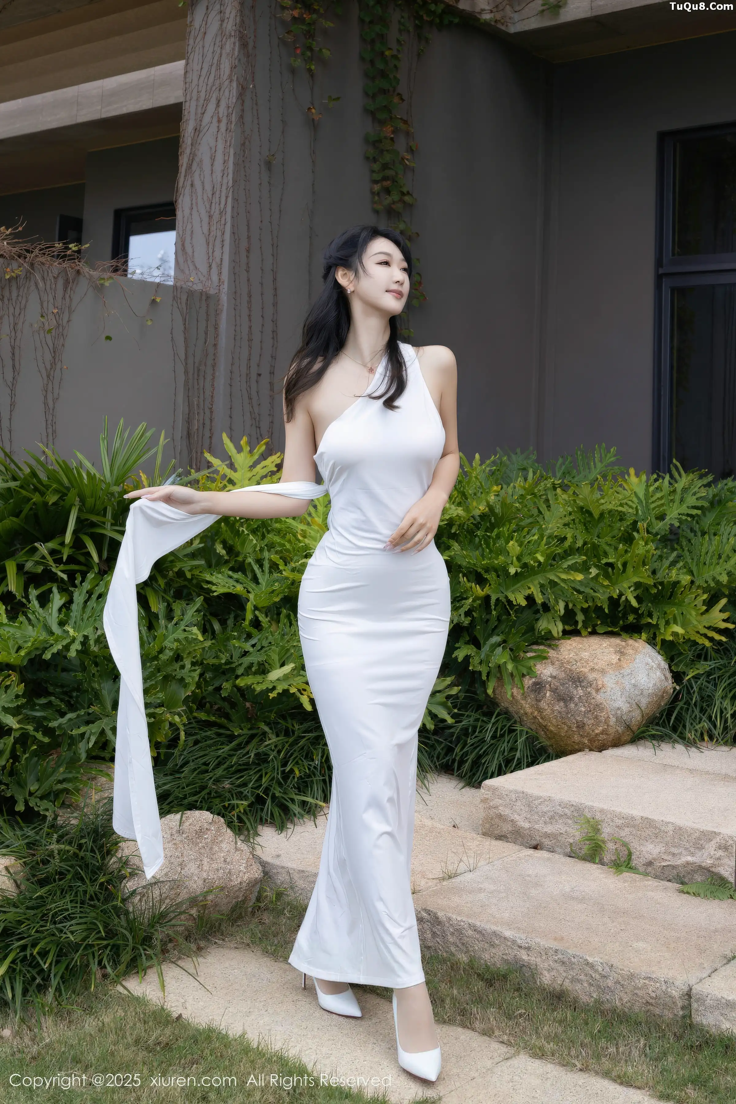 唐安琪性感白色长裙配超薄无内肉丝秀曼妙身姿撩人绝美写真 第 25 张