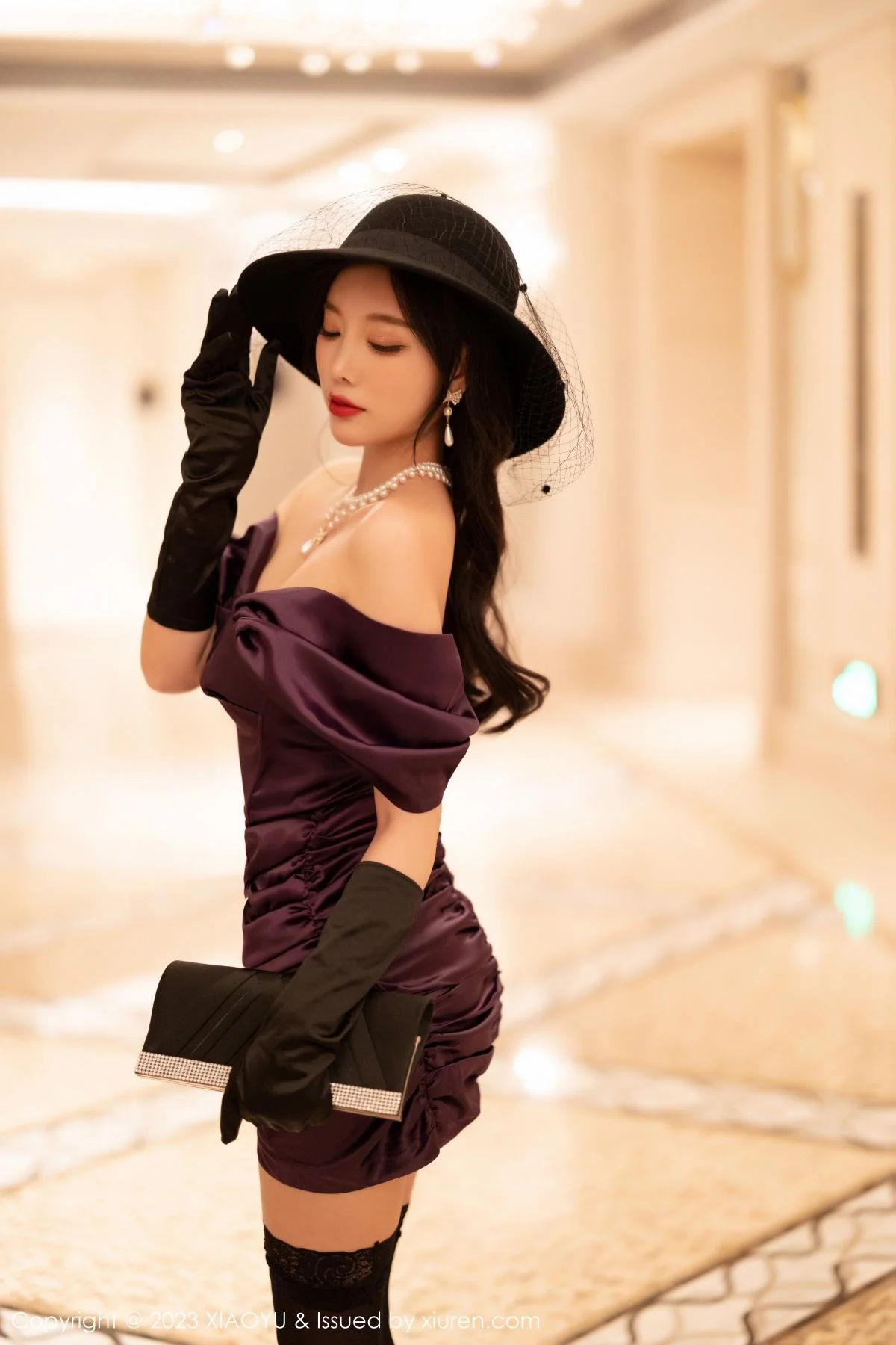 杨晨晨Yome脱露肩连衣短裙秀淡紫色蕾丝内衣完美绝美写真 第 17 张