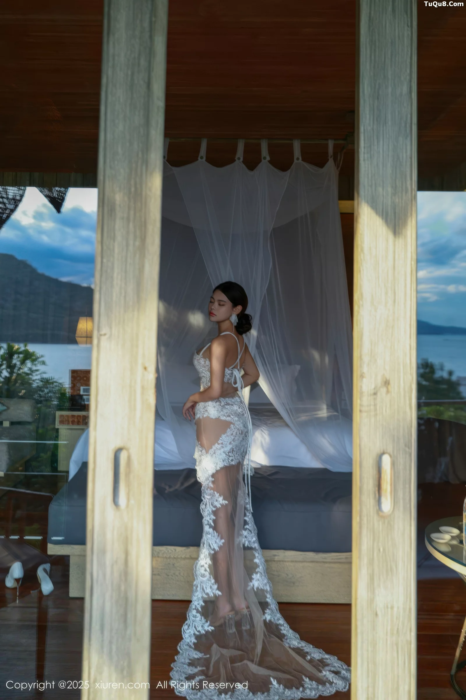 叮当DD性感白色情趣服饰配白色丝袜秀完美身材绝美写真 第 22 张