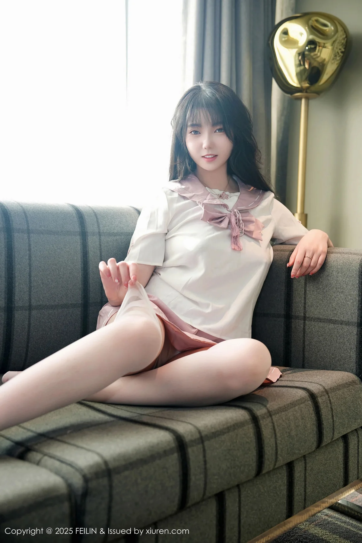 软情性感粉色JK短裙配白色丝袜秀凹凸身材完美绝美写真 第 41 张