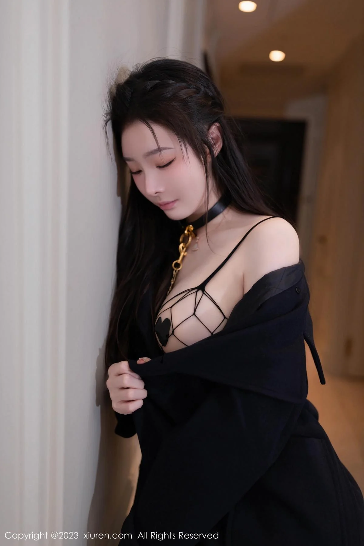 小逗逗捆绑主题性感黑色网格情趣服配黑丝袜撩人绝美写真 第 36 张