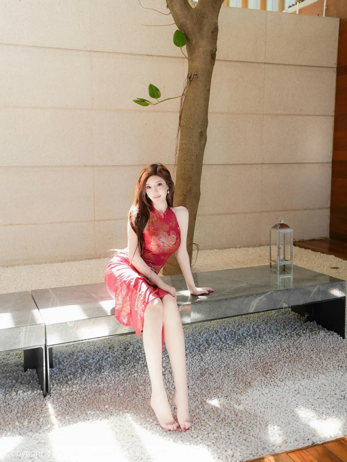 Carol周妍希性感红色旗袍服饰配超薄肉丝秀丰满身材绝美写真 第 100 张