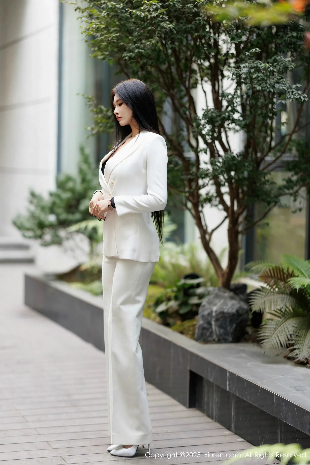 娜比性感黑色情趣内衣配黑丝吊袜秀凹凸身材完美绝美写真 第 3 张