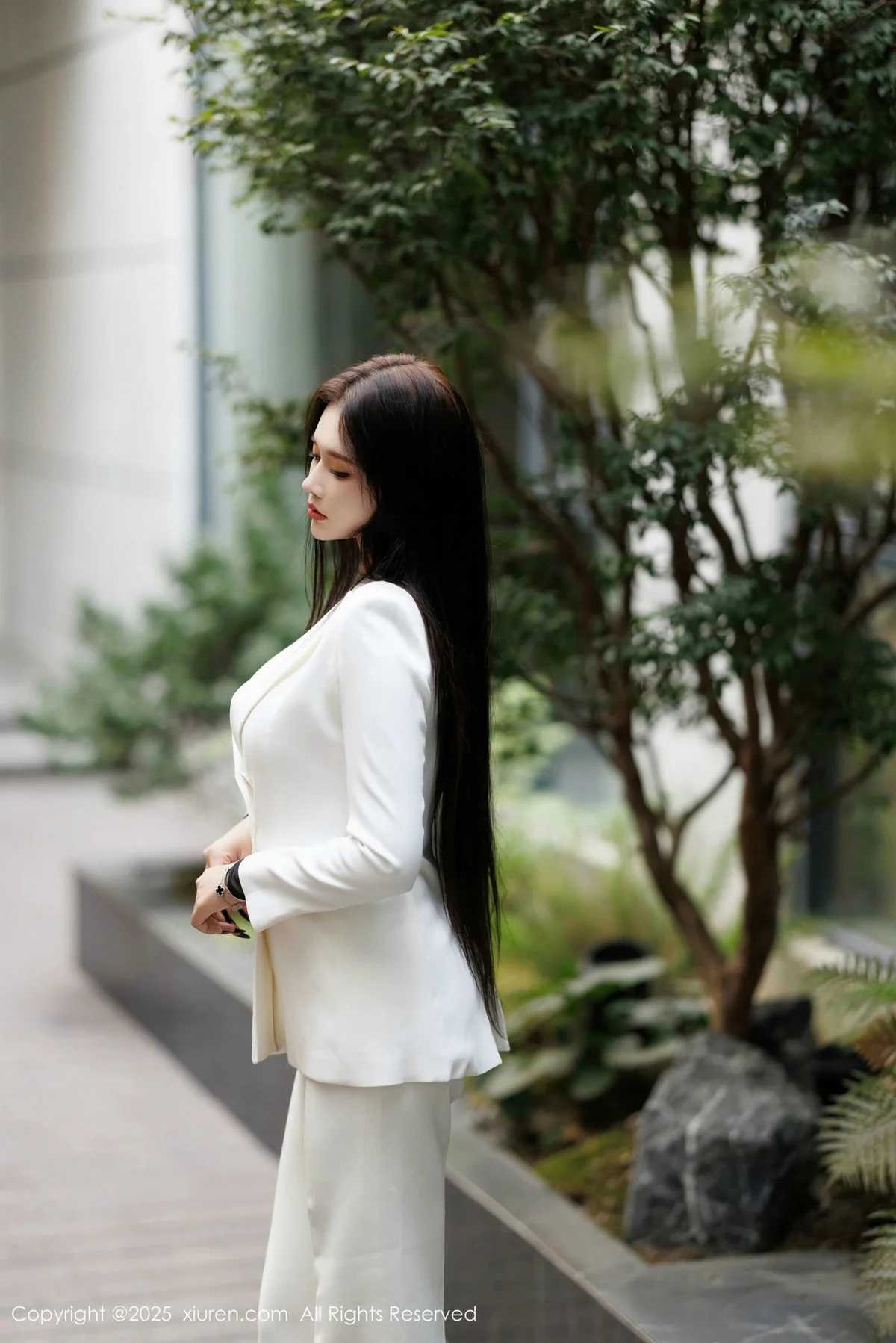 娜比性感黑色情趣内衣配黑丝吊袜秀凹凸身材完美绝美写真 第 4 张