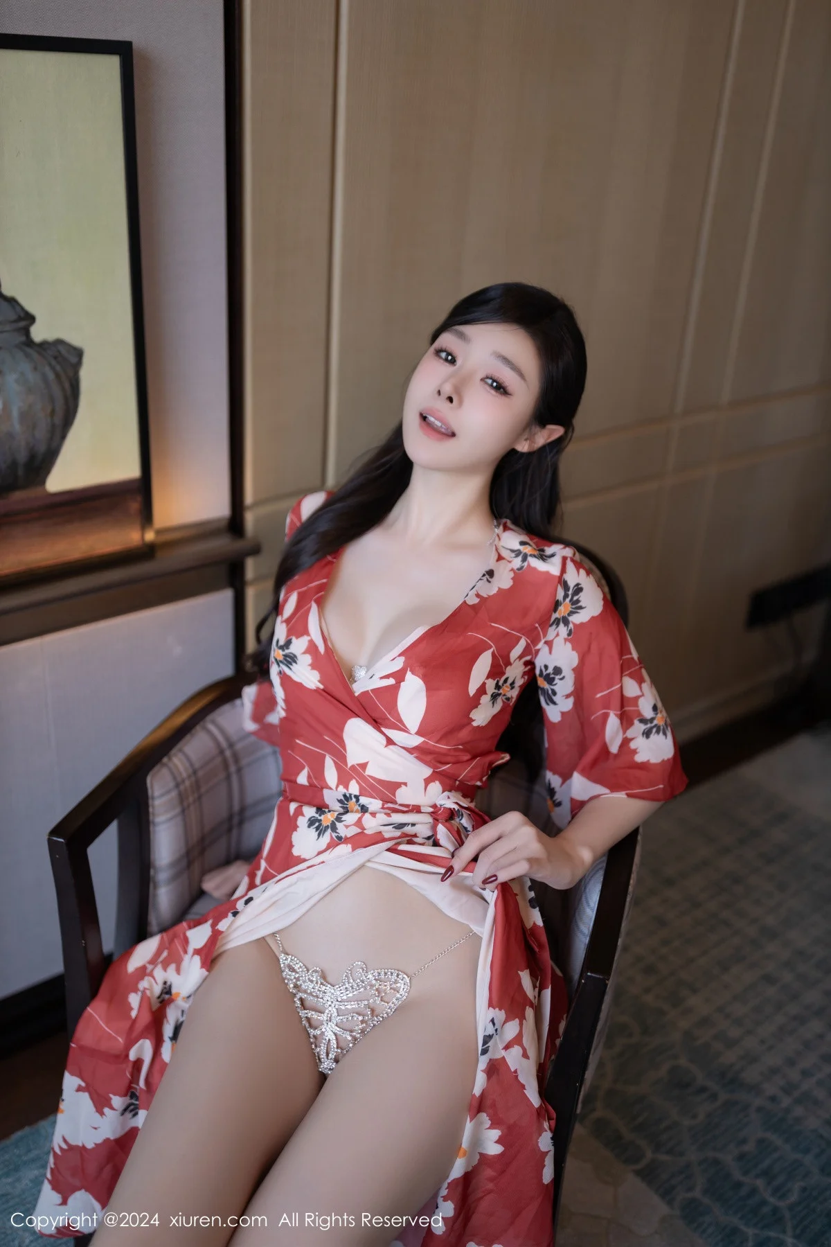 小逗逗性感花朵连衣裙露白色情趣内衣秀曼妙身姿绝美写真 第 11 张