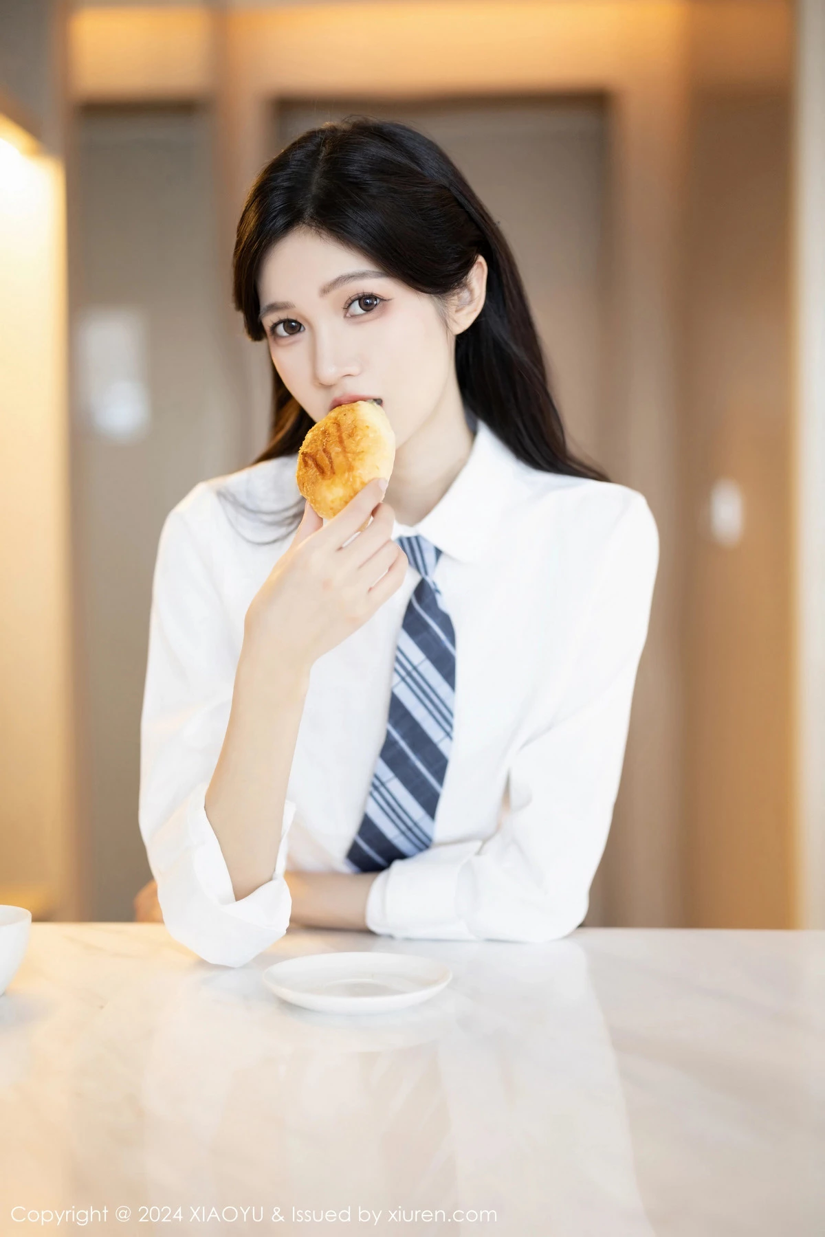 程程程性感学妹制服露黑色内衣配白丝袜秀曼妙身姿绝美写真 第 55 张